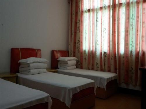 Шанграо: Wu Yuan Xiao Qi Wang Yuan Heng Teacher Lulu Farm Stay