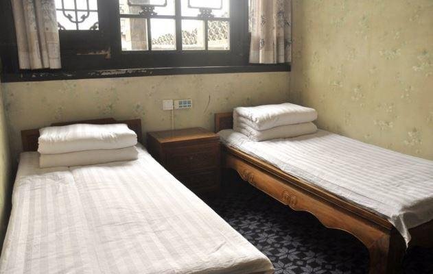 Цзиньчжун: Fanzhai Hostel
