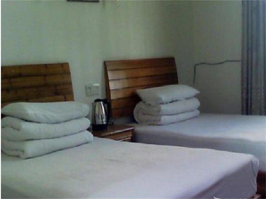Шанграо: Shangrao Wuyuan Xianghe Inn