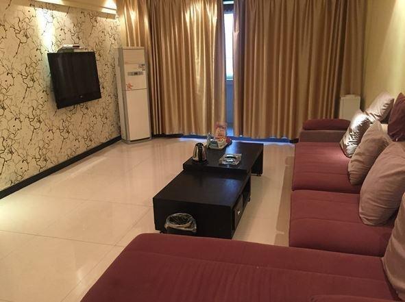 Вэйнань: Weinan Hua Long Sunshine Express Inn
