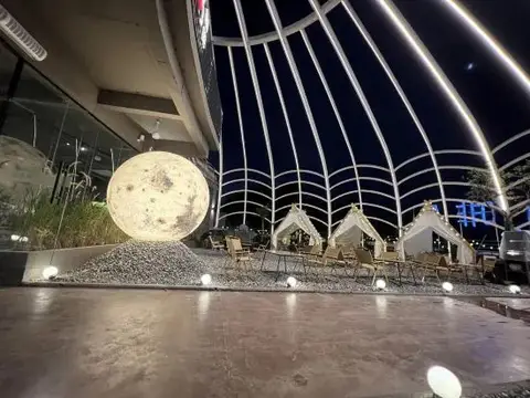 carousel image 5