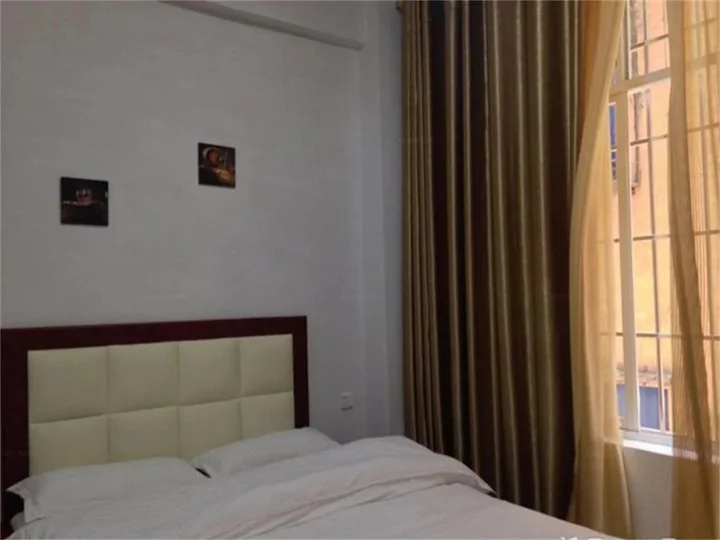 Синъи: Xingyi Huangjia Inn