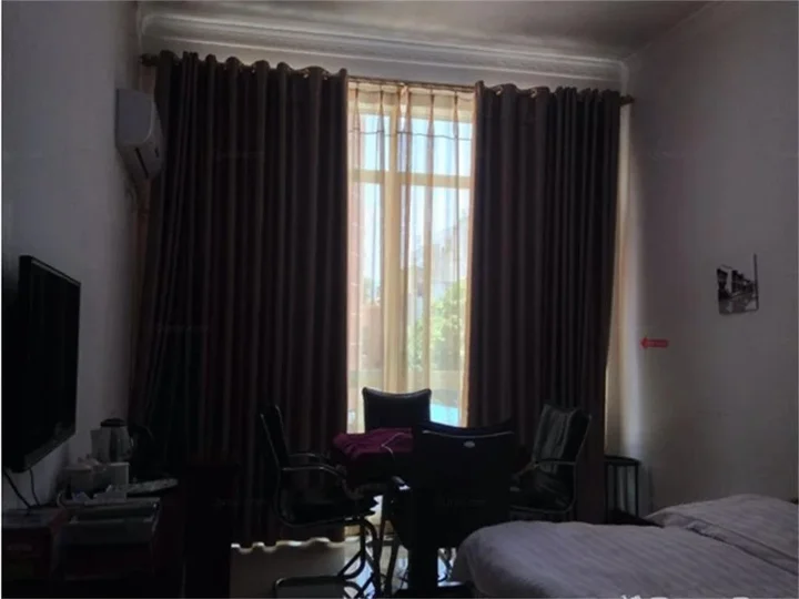 Синъи: Xingyi Huangjia Inn
