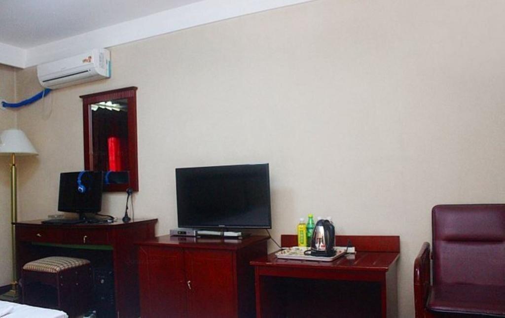 Фушунь: Jindinglu Hotel