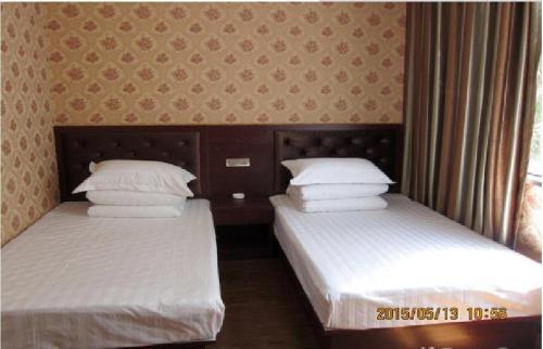 Лоян: Longyuwan Qingfeng Yaju Farmstay