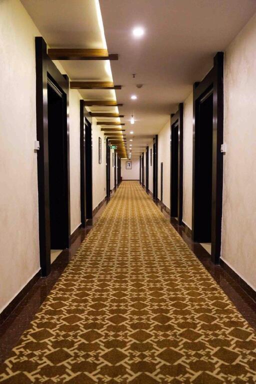 Янгиианг: PAI Hotels·Yangjiang Walmart Bus Terminal