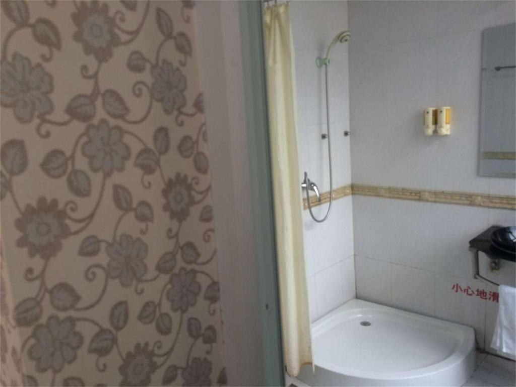 Синъи: Xingyi Longtai Inn