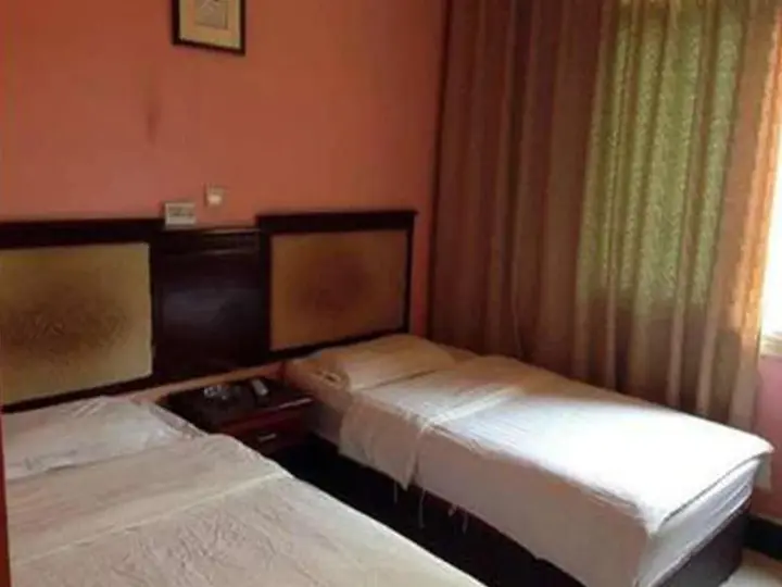 Синъи: Ziyue Inn