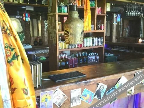 Шангри-Ла: Carefree Valley Hostel