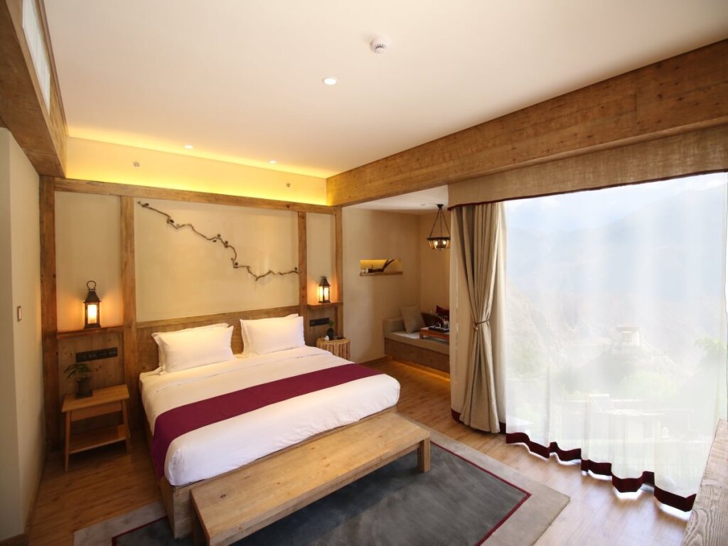 Шангри-Ла: LUX* Tea Horse Road Benzilan Hotel
