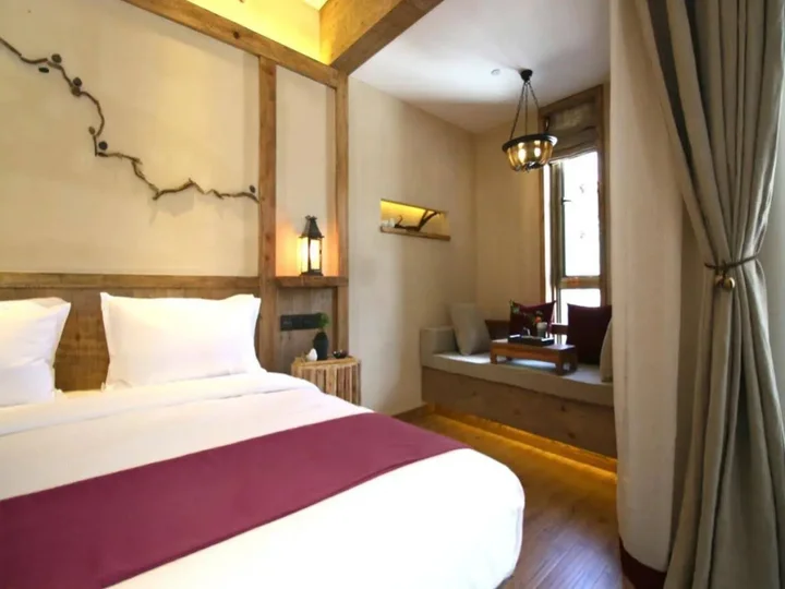 Шангри-Ла: LUX* Tea Horse Road Benzilan Hotel
