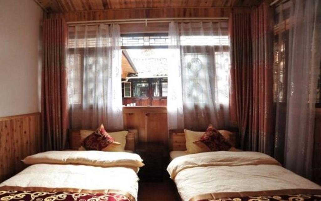 Баошань: Bao Shan Qing Lian Ju Inn