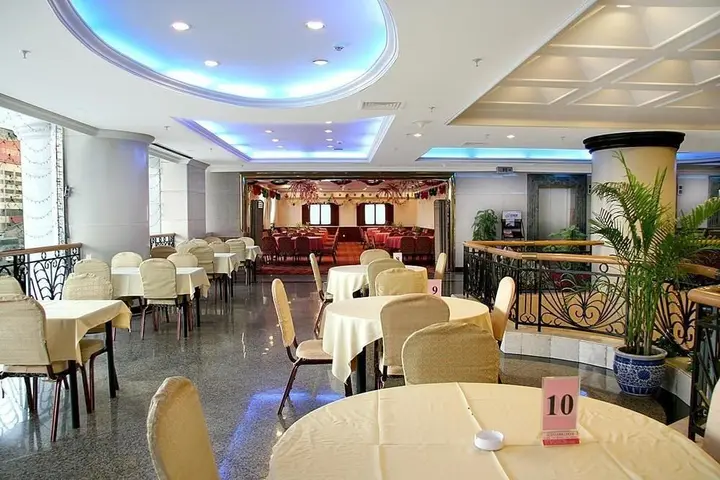 Пекин: Qinglan Hotel