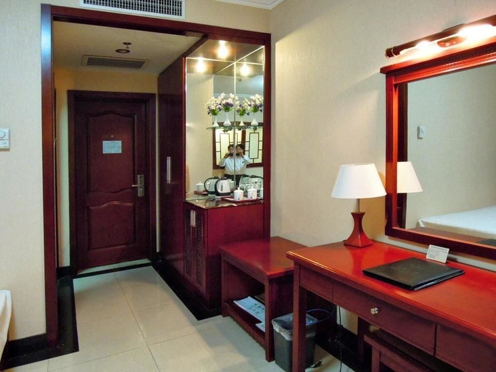 Пекин: Qinglan Hotel