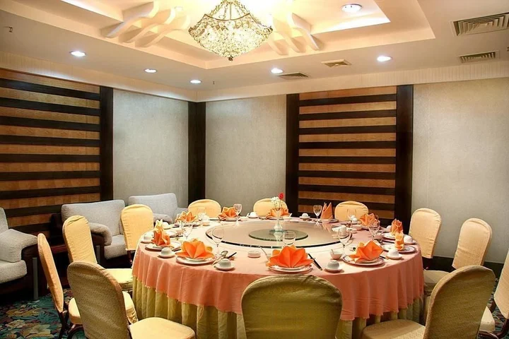 Пекин: Qinglan Hotel