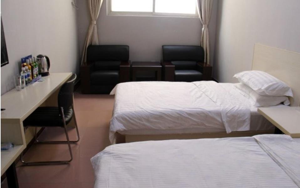 Кайфын: Juyuan Express Inn