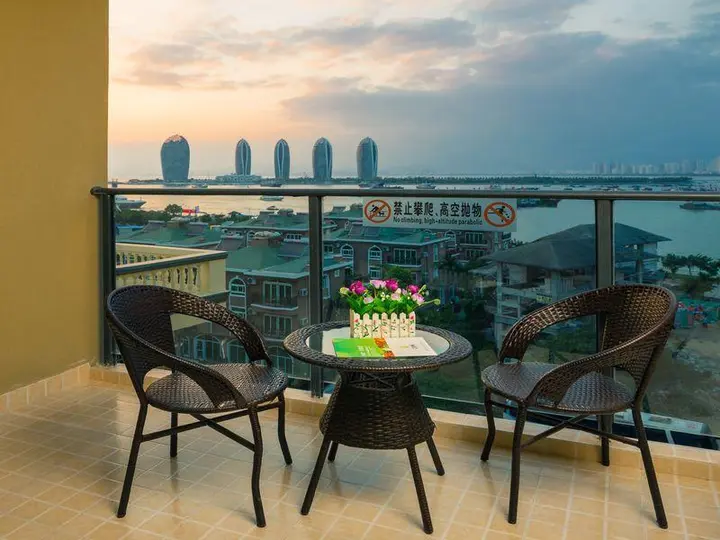 Санья: Mango Sea View Hotel