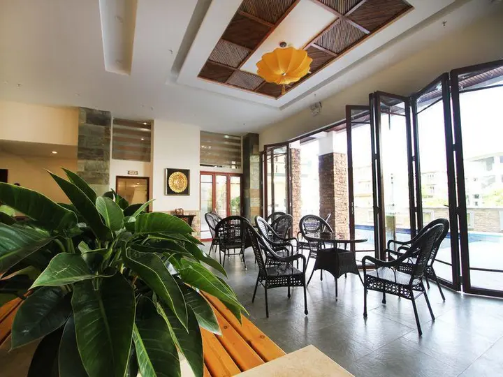 Санья: Mango Sea View Hotel
