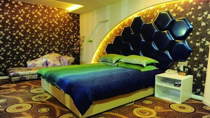 Дунъян: Dongyang Z Business Hotel