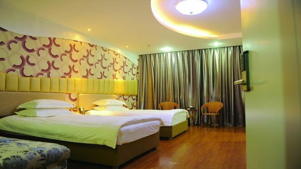 Дунъян: Dongyang Z Business Hotel