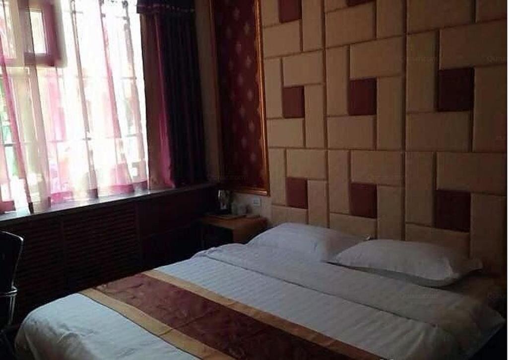 Юйлинь: Penghai Business Inn