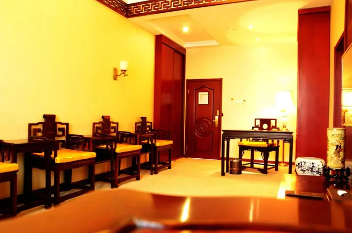 Пекин: Beijing Junwangfu Hotel