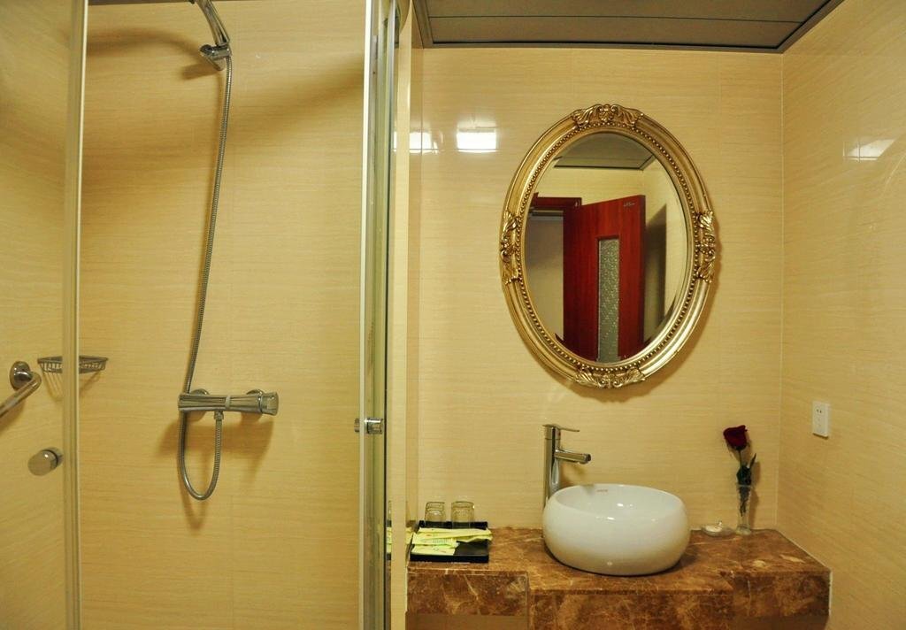 Даньдун: Dandong Youdian Hotel