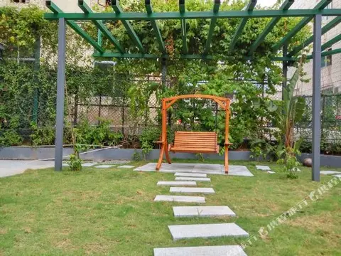 carousel image 2