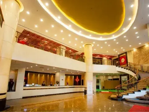Янгиианг: Jinmen Hotel