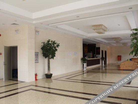 Янгиианг: Yangjiang Zhapo Yatao Holiday Hotel