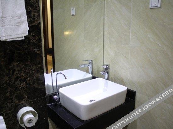 Янгиианг: Yangjiang Zhapo Yatao Holiday Hotel