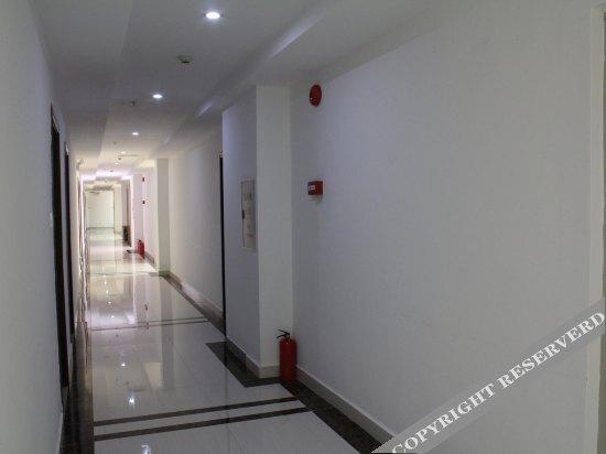 Янгиианг: Yangjiang Zhapo Yatao Holiday Hotel