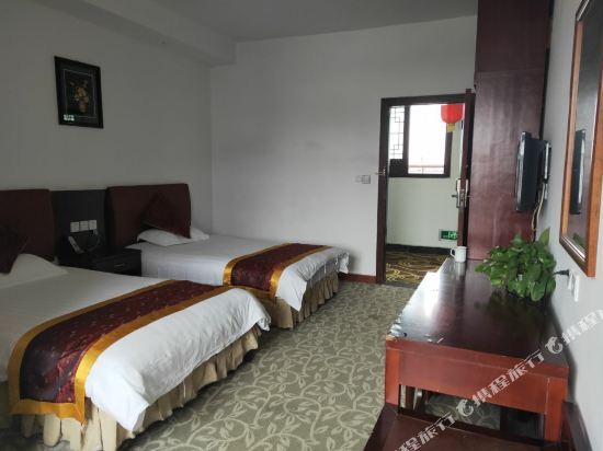 Шанграо: Wuyuan Taohua Island Hotel