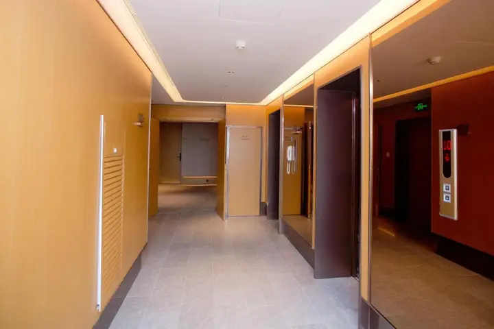 Ичан: Yiling Hotel