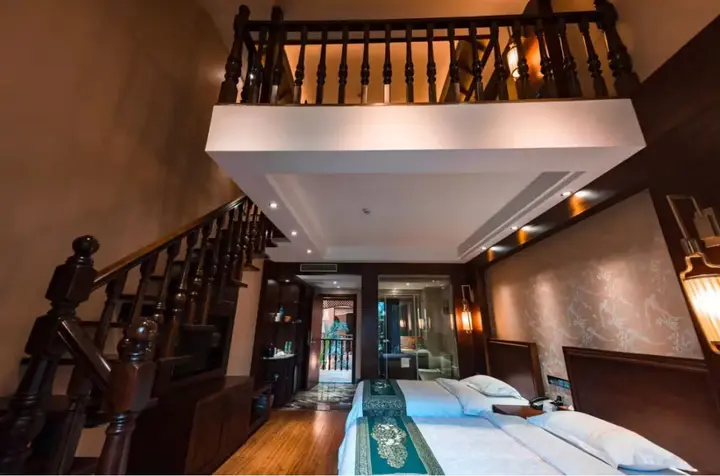 Цзинхун: Baoyu Resort