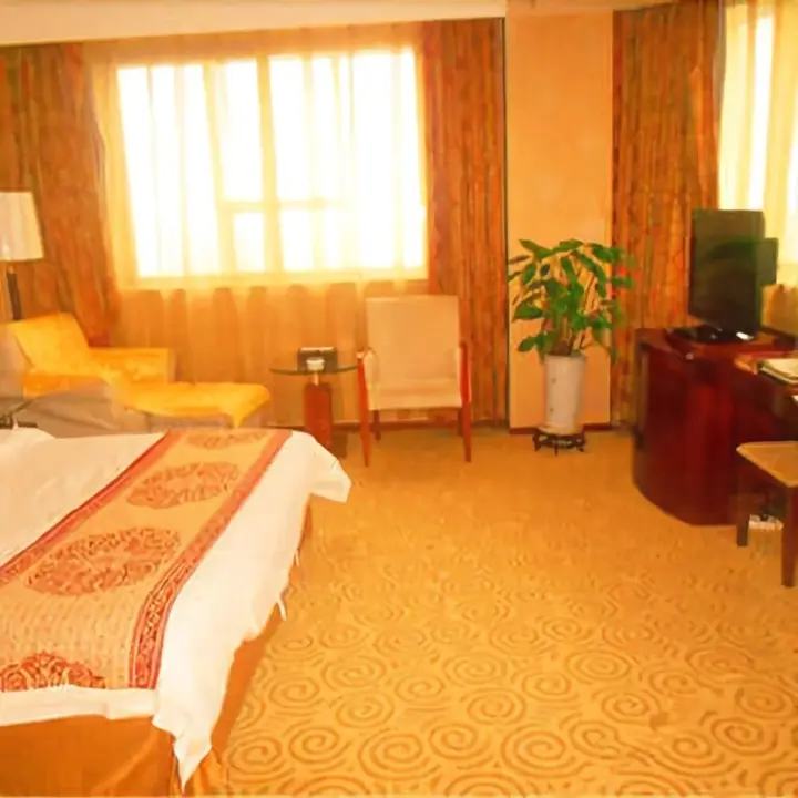 Ичэнь: Huaxiang Hotel