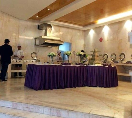 Цюйцзин: Century Garden Hotel