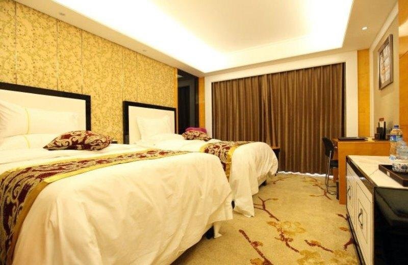 Цюйцзин: Century Garden Hotel