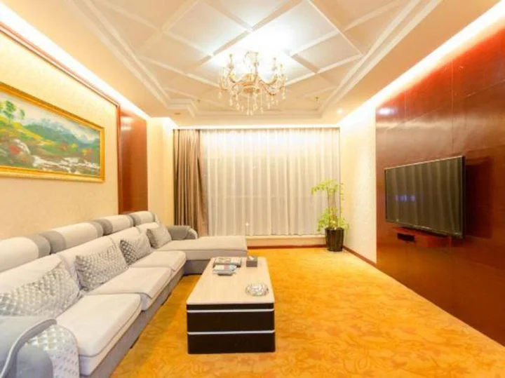 Цюйцзин: Hua Tai Jin An International Hotel