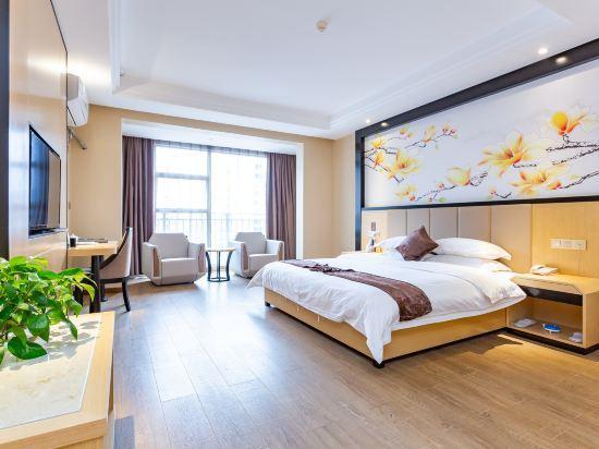 Синъи: Shida Fenghuang Hotel