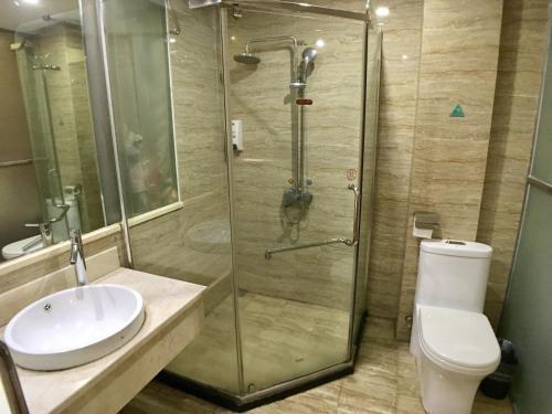 Джиангме: Enping Jinyi Business Hotel