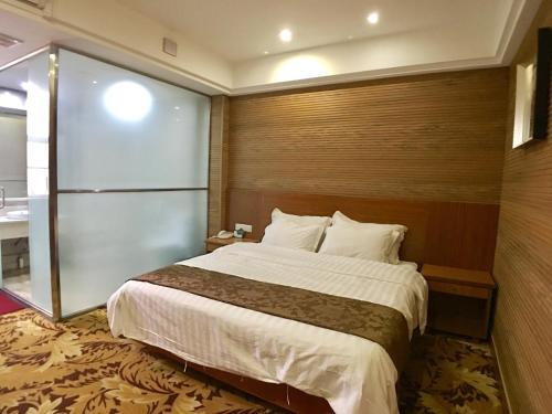 Джиангме: Enping Jinyi Business Hotel