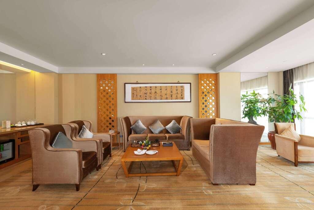 Путянь: Kuangyuan Jinjiang Hotel