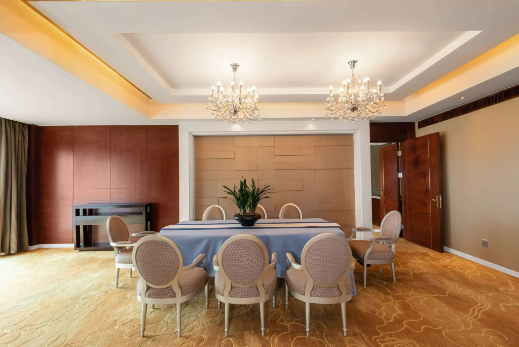 Путянь: Kuangyuan Jinjiang Hotel