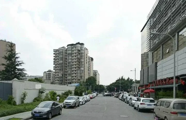 Чэнду: Lea House Garden Hotel