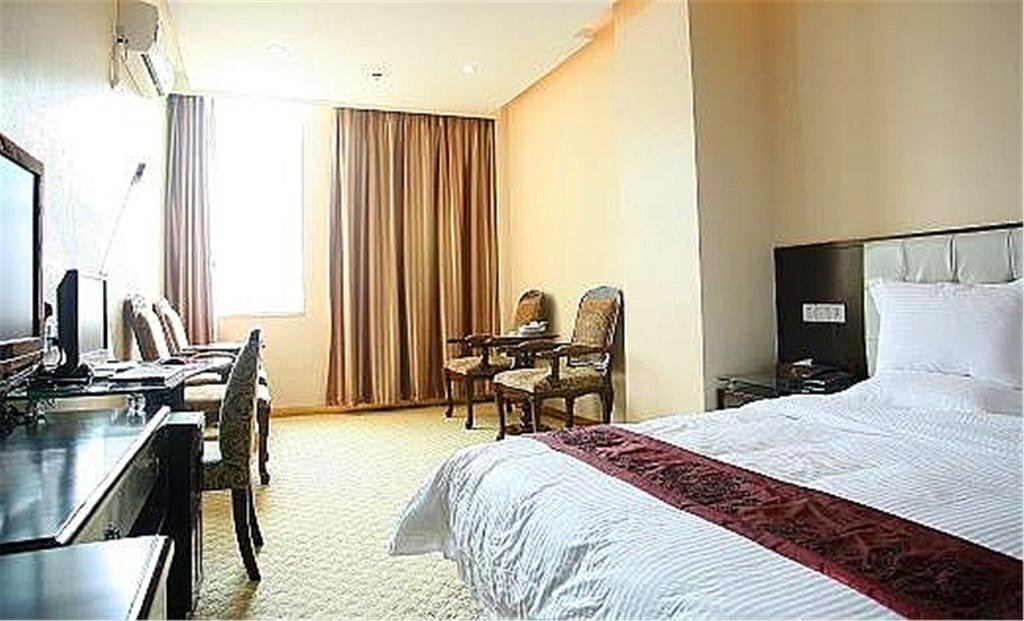 Чжуншань: Donghe Hotel