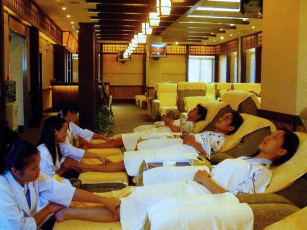 Янгиианг: Yang Jiang Hot Spring Hotel