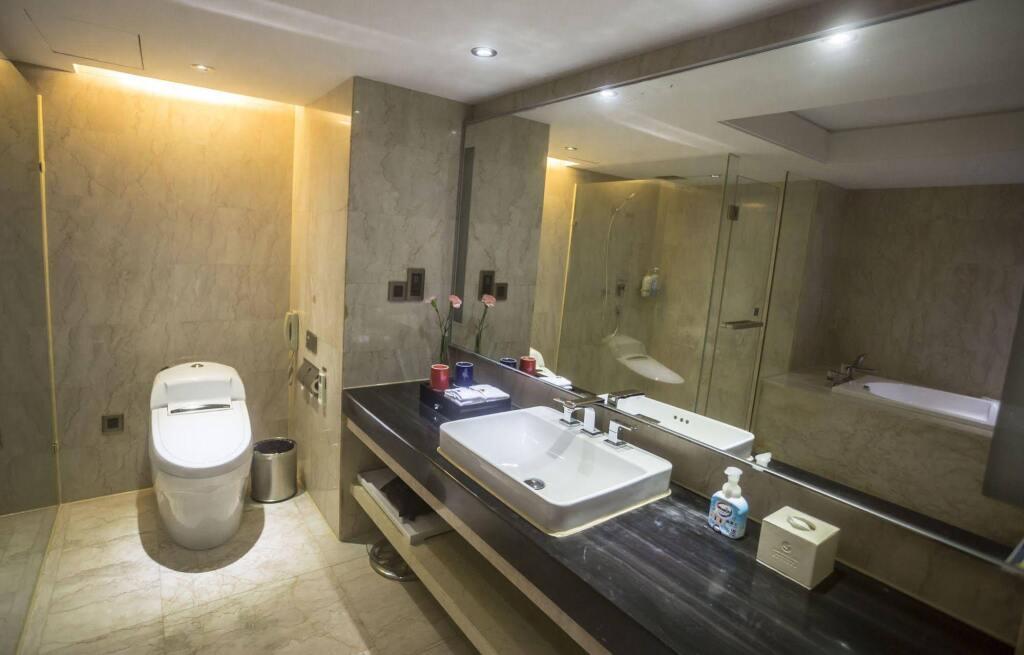 Цюаньчжоу: Manhattan Kinlen Hotel - Shishi