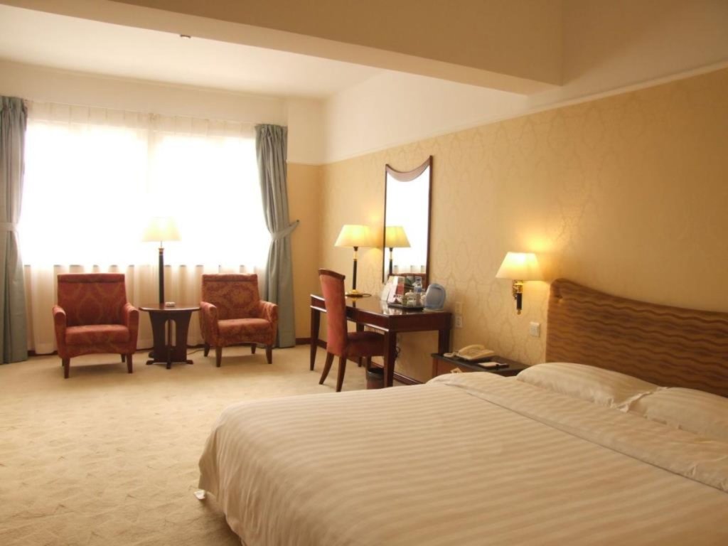 Циндао: Eastern Light International Qingdao