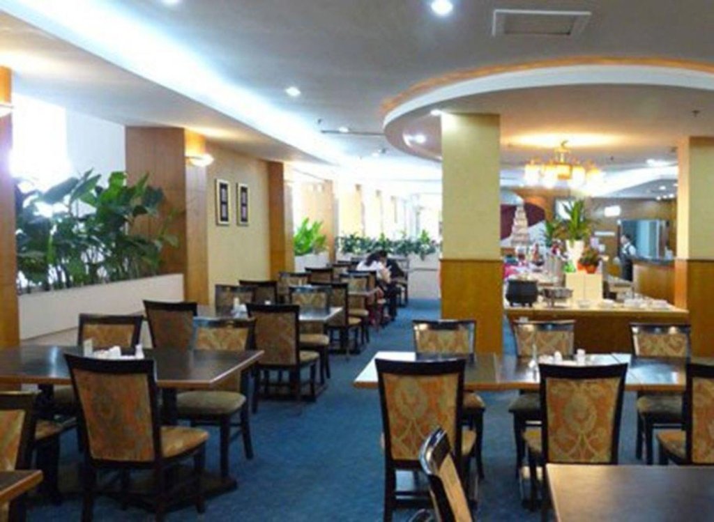 Циндао: Eastern Light International Qingdao